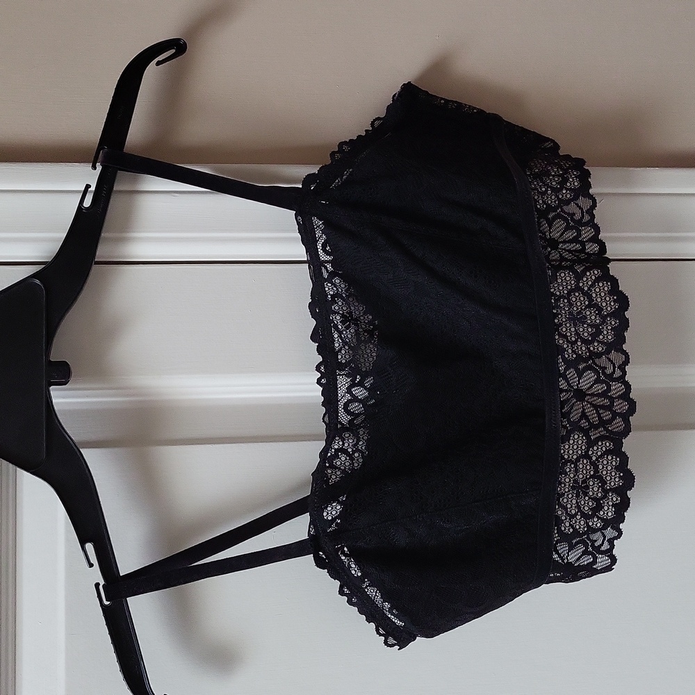 NWOT AERIE Floral Black Lacey Bralette